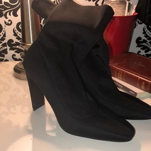 Black sock fit heels